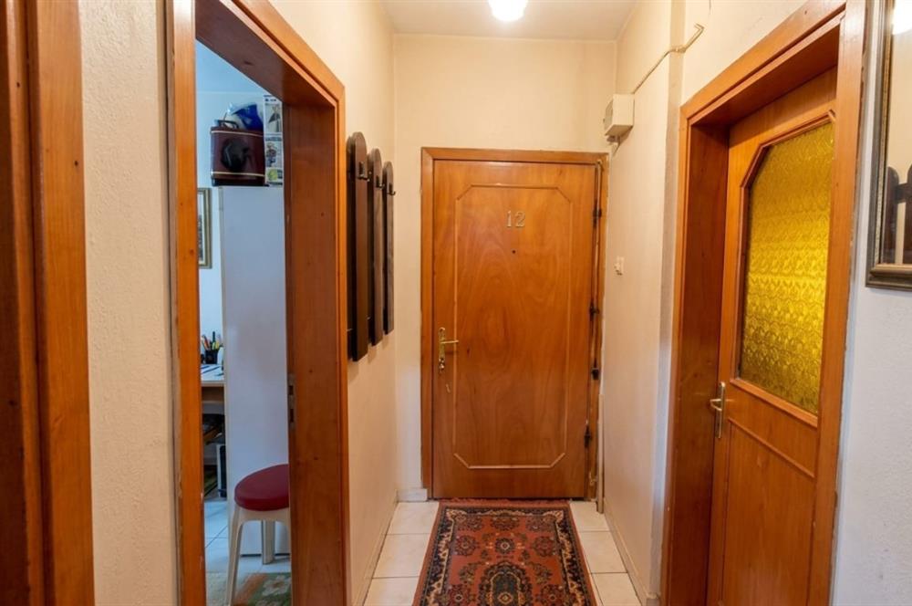 Esenler Otogarı'na Yakın, Teraslı Çatı Katı 2+1 Satılık Daire
