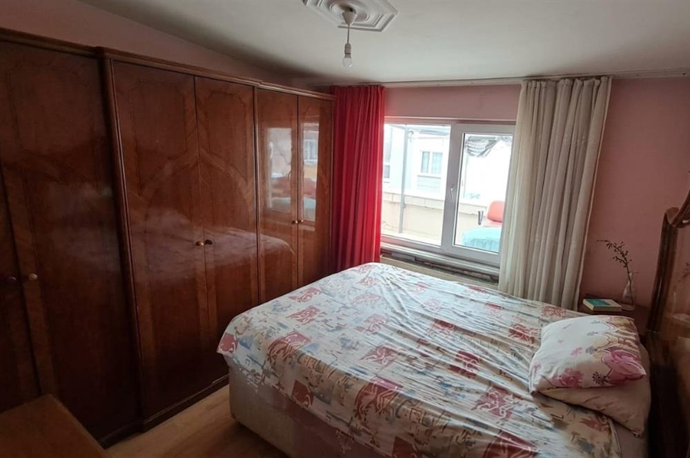 Esenler Otogarı'na Yakın, Teraslı Çatı Katı 2+1 Satılık Daire