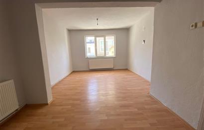C21 Bal'dan Toygar Mahallesinde 2+1 Kiralık Daire