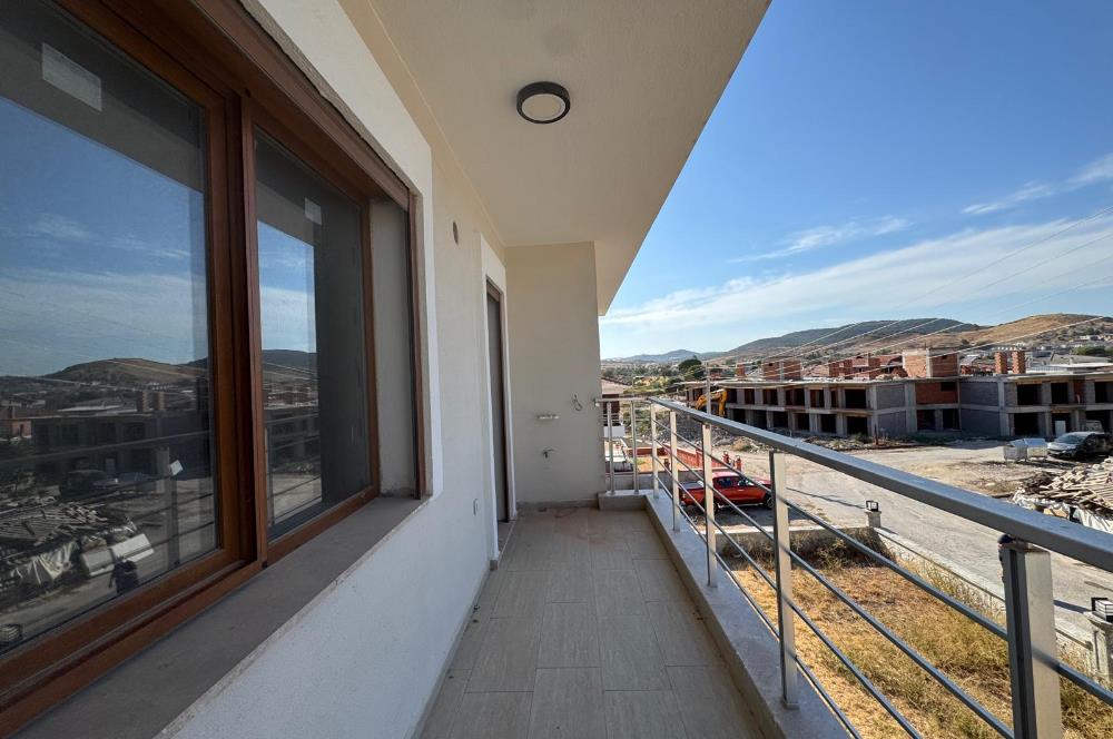 Foça Bağarası'nda Satılık Sıfır 2+1 Daire