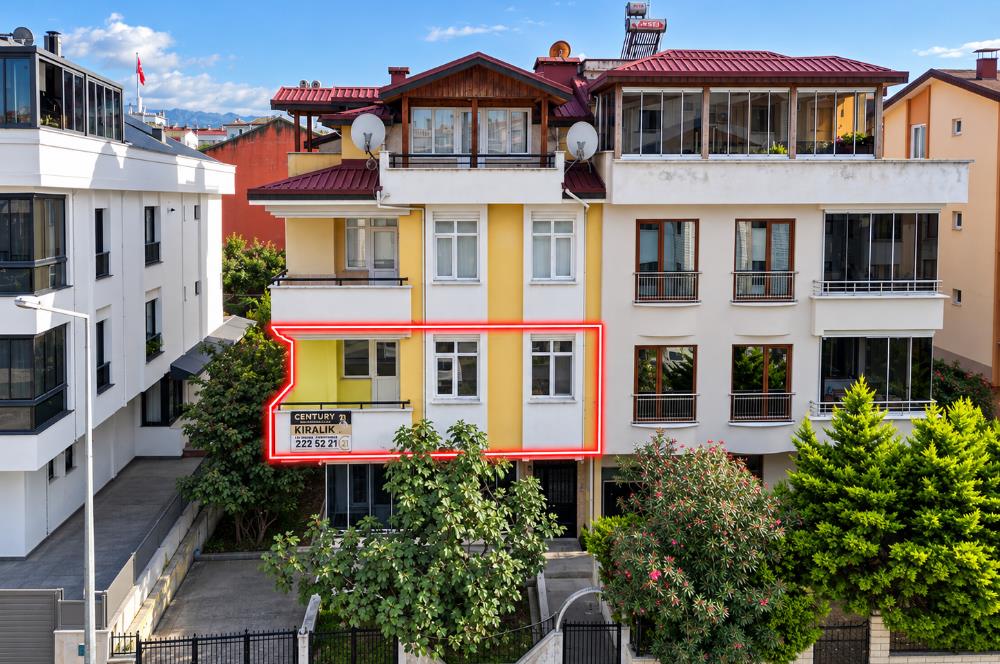 CENTURY 21’DEN AKYAZI’DA 3+1 KİRALIK DAİRE!