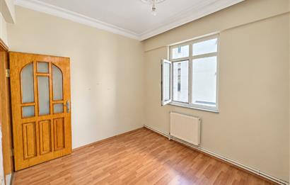 CENTURY 21’DEN AKYAZI’DA 3+1 KİRALIK DAİRE!