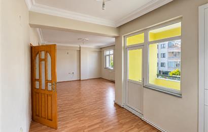CENTURY 21’DEN AKYAZI’DA 3+1 KİRALIK DAİRE!