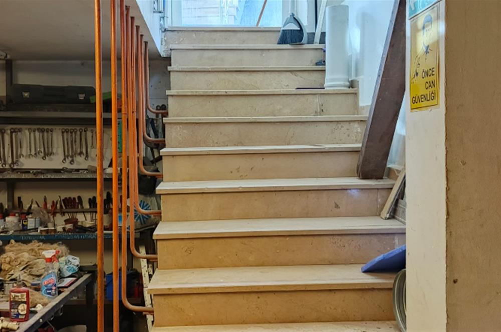 Örnek Mahallesi Acil Satılık 400m2 Dükkan