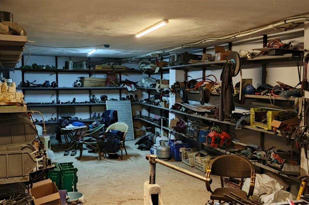 Örnek Mahallesi Acil Satılık 400m2 Dükkan