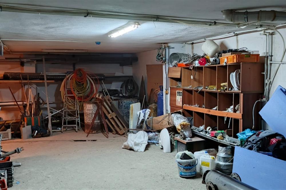 Örnek Mahallesi Acil Satılık 400m2 Dükkan
