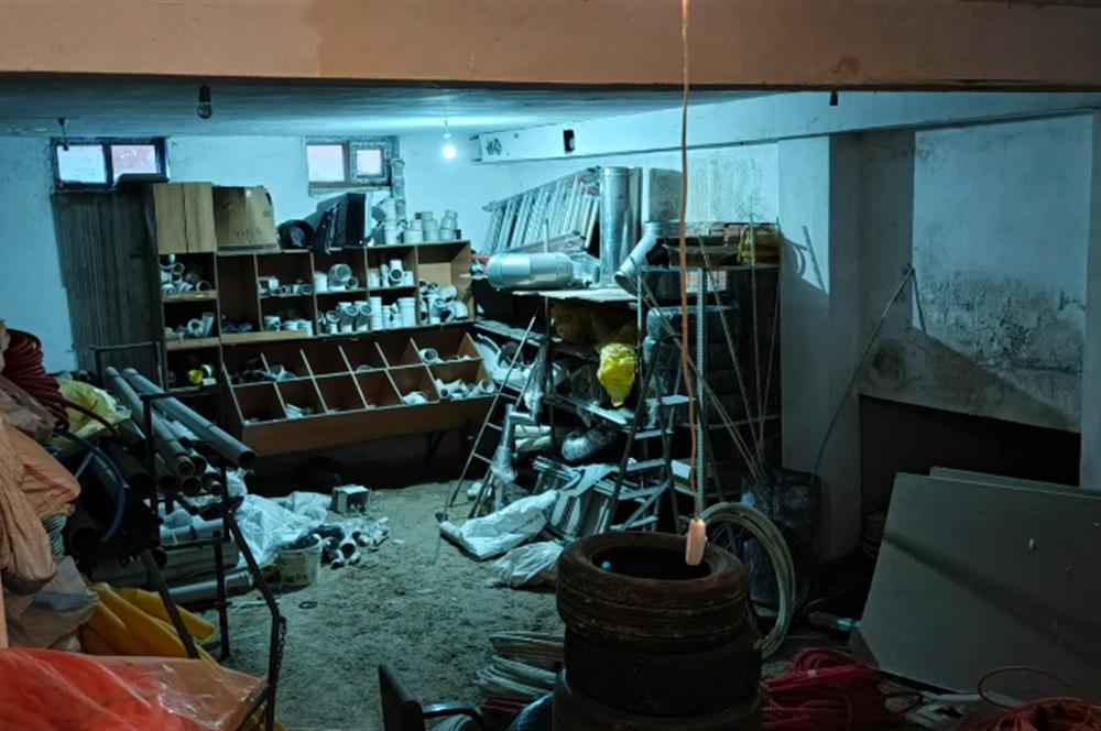 Örnek Mahallesi Acil Satılık 400m2 Dükkan
