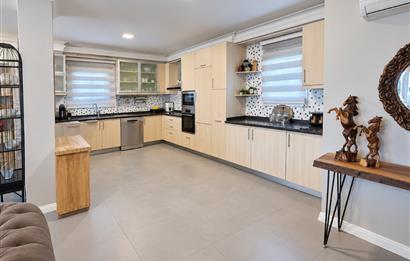 Bodrum Amiral 7 Sitesi Deniz Manzaralı Net 140 m2 Satılık Daire
