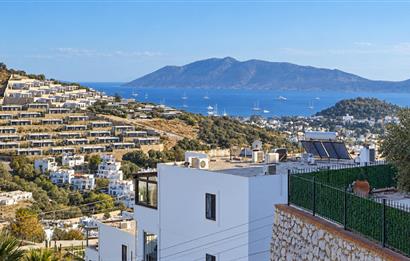Bodrum Amiral 7 Sitesi Deniz Manzaralı Net 140 m2 Satılık Daire