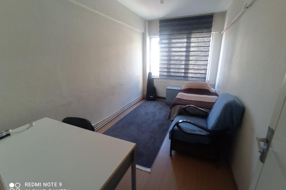 Hisariçi Mahallesi (Çarşı İçinde) Satılık Eşyalı 2+1 Daire (C21 Bal'dan)