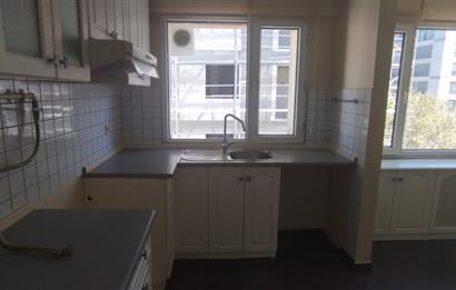 Göztepe Marmaraya 3 dakika, Geniş, Ferah Kiralık 3+1 Daire