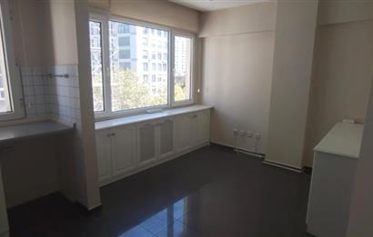 Göztepe Marmaraya 3 dakika, Geniş, Ferah Kiralık 3+1 Daire