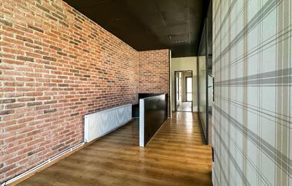 Atatürk Bulvarına 15m Cepheli 250m² Kullanımlı Prestijli Dükkan