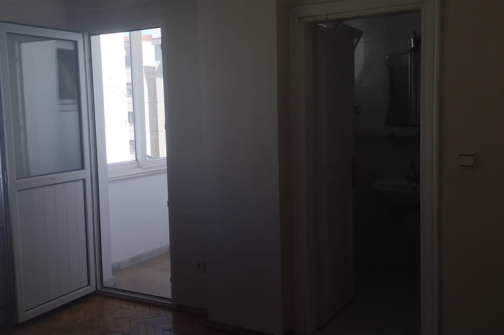 Göztepe Marmaraya 3 dakika, Geniş, Ferah Kiralık 3+1 Daire