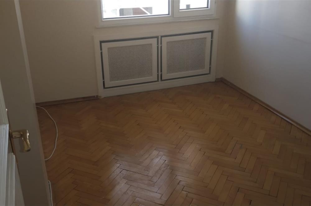 Göztepe Marmaraya 3 dakika, Geniş, Ferah Kiralık 3+1 Daire