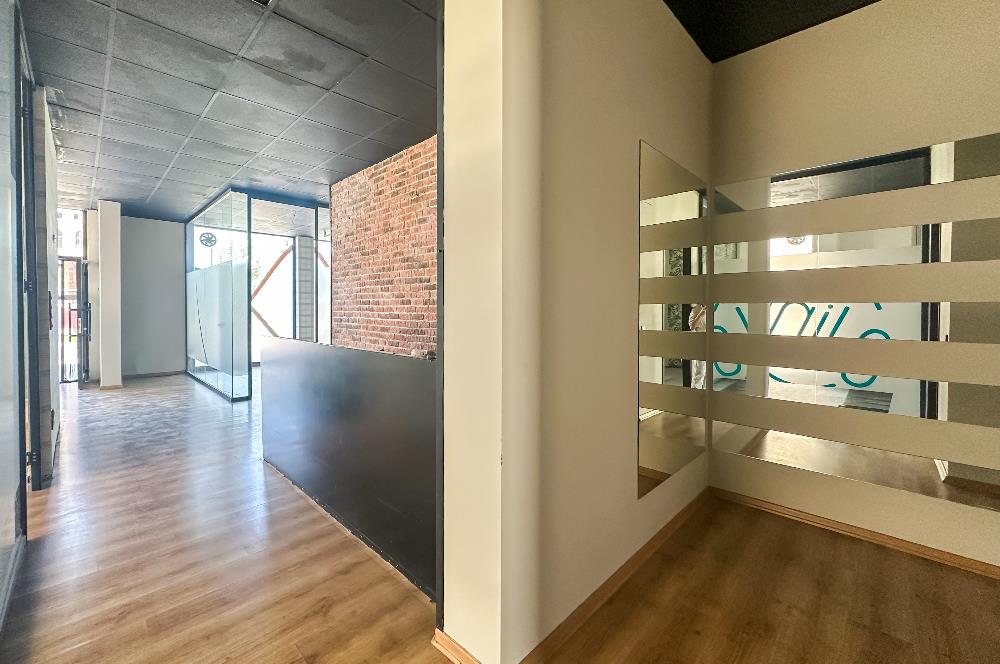 Atatürk Bulvarına 15m Cepheli 250m² Kullanımlı Prestijli Dükkan