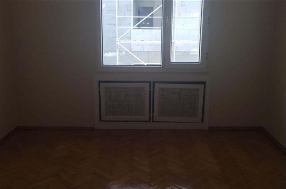 Göztepe Marmaraya 3 dakika, Geniş, Ferah Kiralık 3+1 Daire