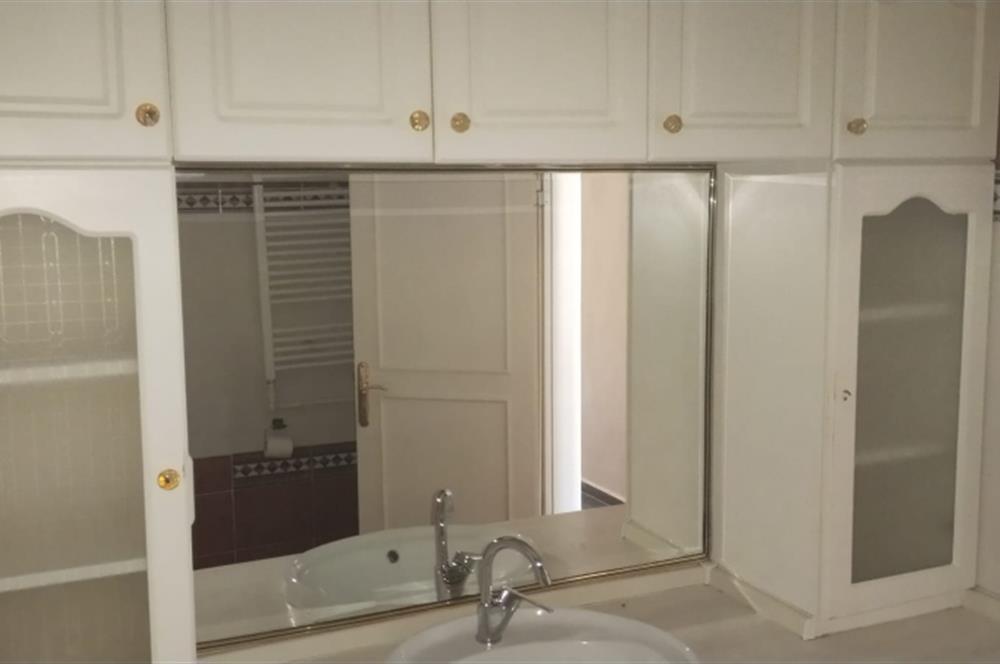 Göztepe Marmaraya 3 dakika, Geniş, Ferah Kiralık 3+1 Daire