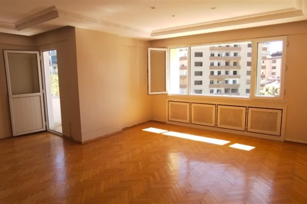 Göztepe Marmaraya 3 dakika, Geniş, Ferah Kiralık 3+1 Daire