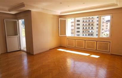 Göztepe Marmaraya 3 dakika, Geniş, Ferah Kiralık 3+1 Daire