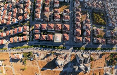 Atatürk Bulvarına 15m Cepheli 250m² Kullanımlı Prestijli Dükkan