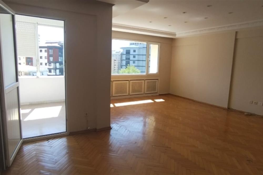 Göztepe Marmaraya 3 dakika, Geniş, Ferah Kiralık 3+1 Daire