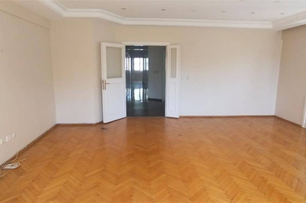 Göztepe Marmaraya 3 dakika, Geniş, Ferah Kiralık 3+1 Daire