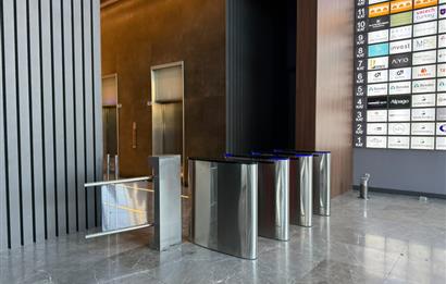 Vadistanbul Bulvar'da 125m² Dekorasyonlu Kiralık Ofis