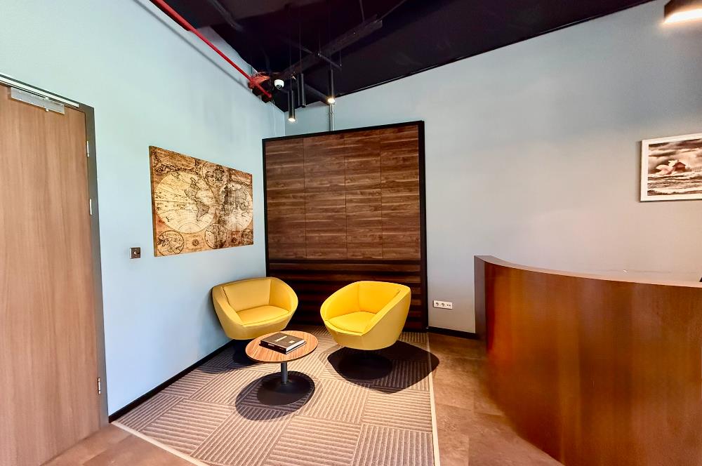 Vadistanbul Bulvar'da 125m² Dekorasyonlu Kiralık Ofis