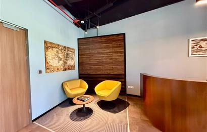 Vadistanbul Bulvar'da 125m² Dekorasyonlu Kiralık Ofis