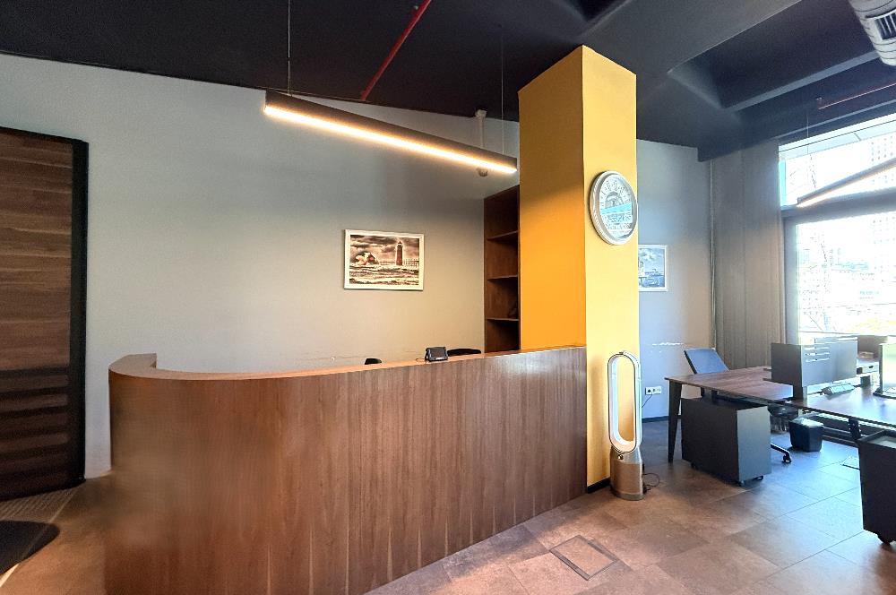 Vadistanbul Bulvar'da 125m² Dekorasyonlu Kiralık Ofis