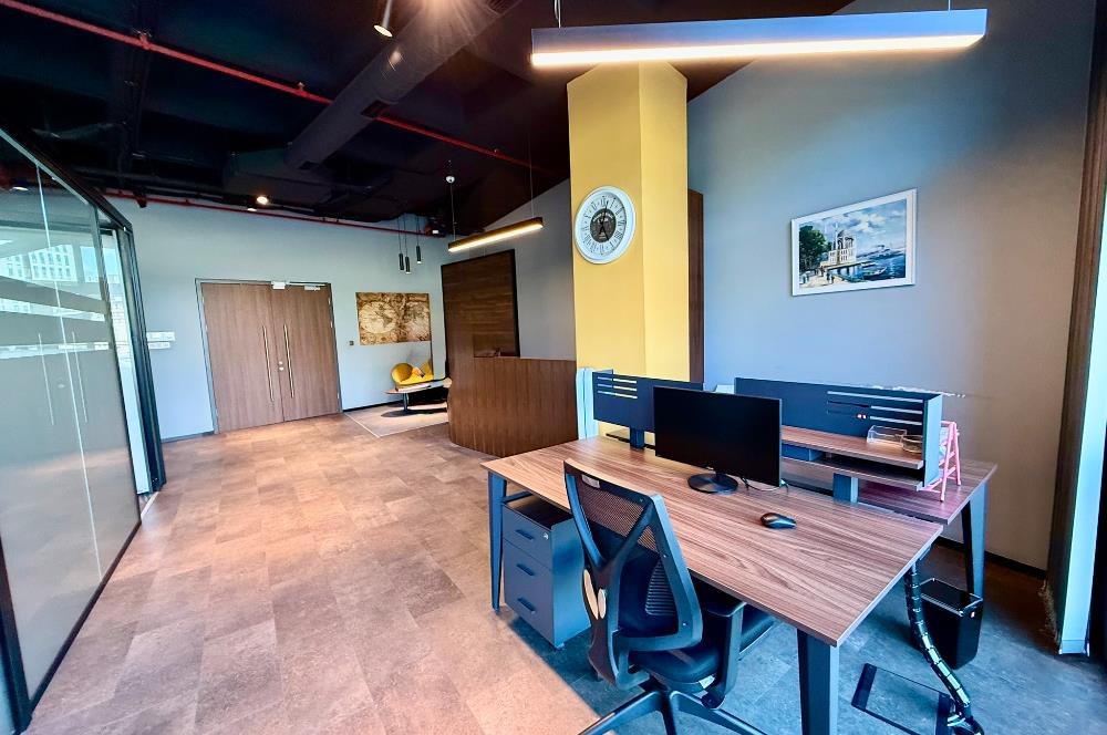 Vadistanbul Bulvar'da 125m² Dekorasyonlu Kiralık Ofis