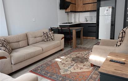 ATATÜRK MAHALLESİNDE KİRALIK EŞYALI 1+1 ARAKAT DAİRE