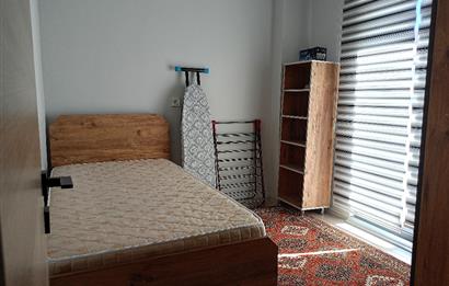 ATATÜRK MAHALLESİNDE KİRALIK EŞYALI 1+1 ARAKAT DAİRE