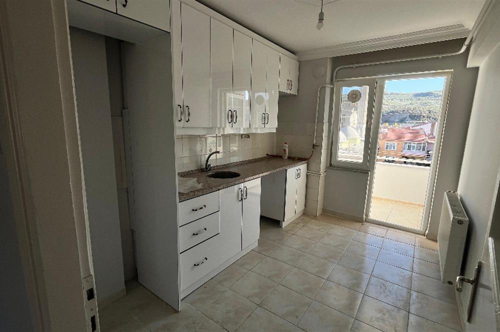 C21 Cius; Gemlik Orhangazi Caddesi'nde 3+1 140 M2 Geniş Kiralık Daire