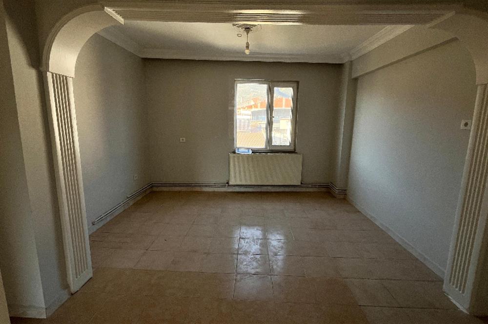 C21 Cius; Gemlik Orhangazi Caddesi'nde 3+1 140 M2 Geniş Kiralık Daire