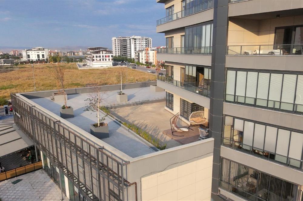 CENTURY21 PLUS'dan TRİO VİSTA TERASLI 4+1 SATILIK DAİRE