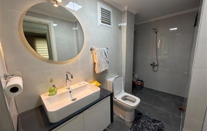 CENTURY21 PLUS'dan SATILIK BÖLÜNMÜŞ ODALI 280 m2 BAKIMLI DÜKKAN
