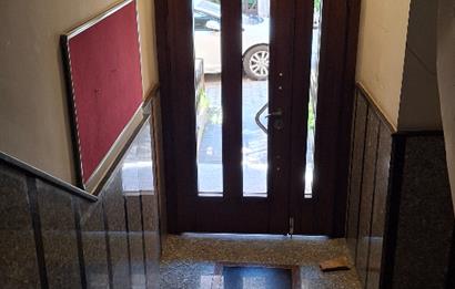 ALTINTEPE DE KİRALIK YÜKSEK GİRİŞ DAİRE 