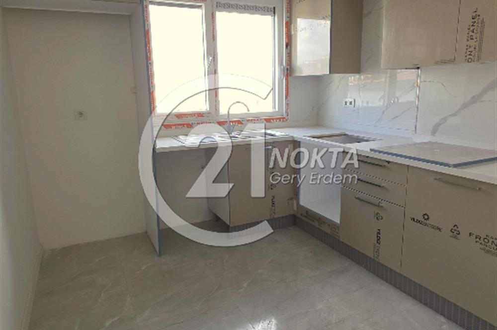 ERENKÖY ETHEMEFENDİ CAD. YAKIN SIFIR 3+1 100 M2 