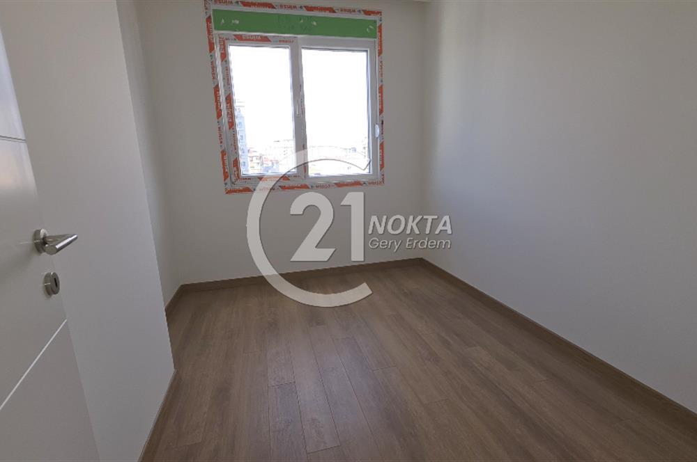 ERENKÖY ETHEMEFENDİ CAD. YAKIN SIFIR 3+1 100 M2 