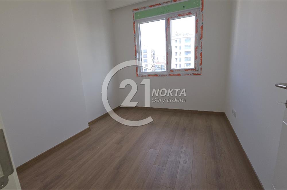 ERENKÖY ETHEMEFENDİ CAD. YAKIN SIFIR 3+1 100 M2 