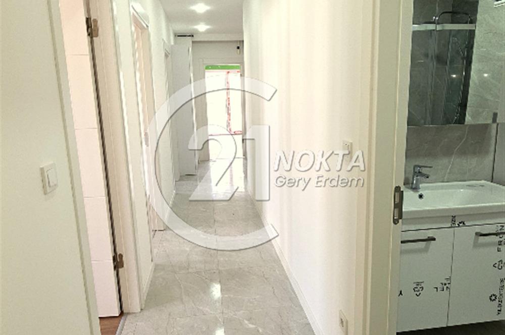 ERENKÖY ETHEMEFENDİ CAD. YAKIN SIFIR 3+1 100 M2 