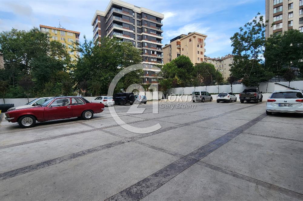 ERENKÖY ETHEMEFENDİ CAD. YAKIN SIFIR 3+1 100 M2 