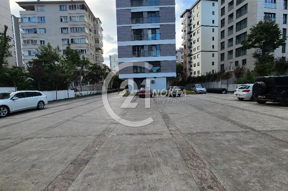 ERENKÖY ETHEMEFENDİ CAD. YAKIN SIFIR 3+1 100 M2 