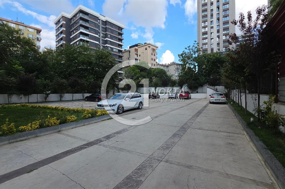 ERENKÖY ETHEMEFENDİ CAD. YAKIN SIFIR 3+1 100 M2 