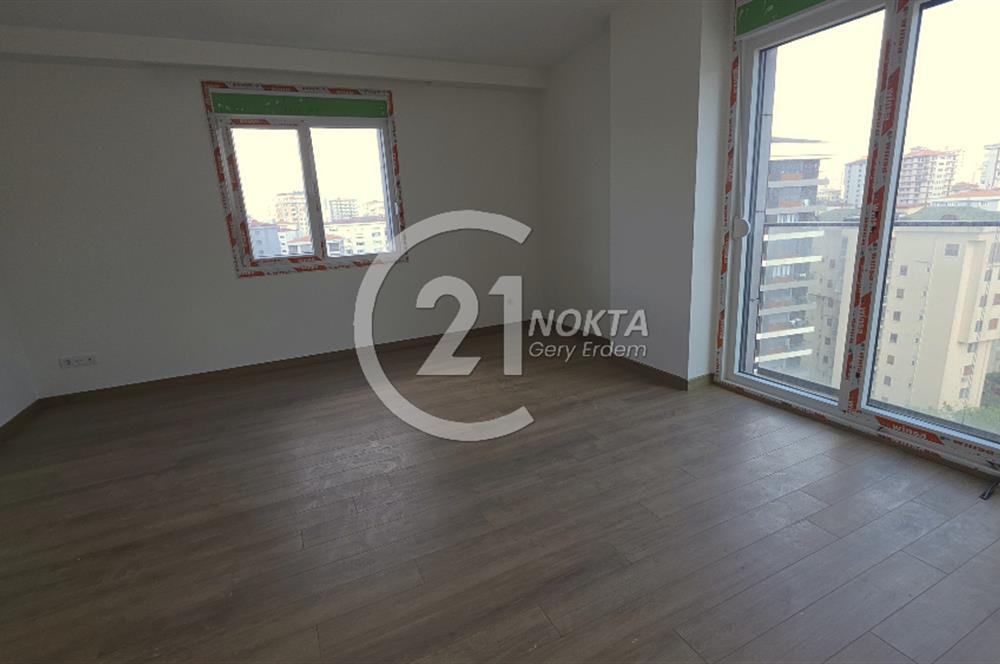 ERENKÖY ETHEMEFENDİ CAD. YAKIN SIFIR 3+1 100 M2 