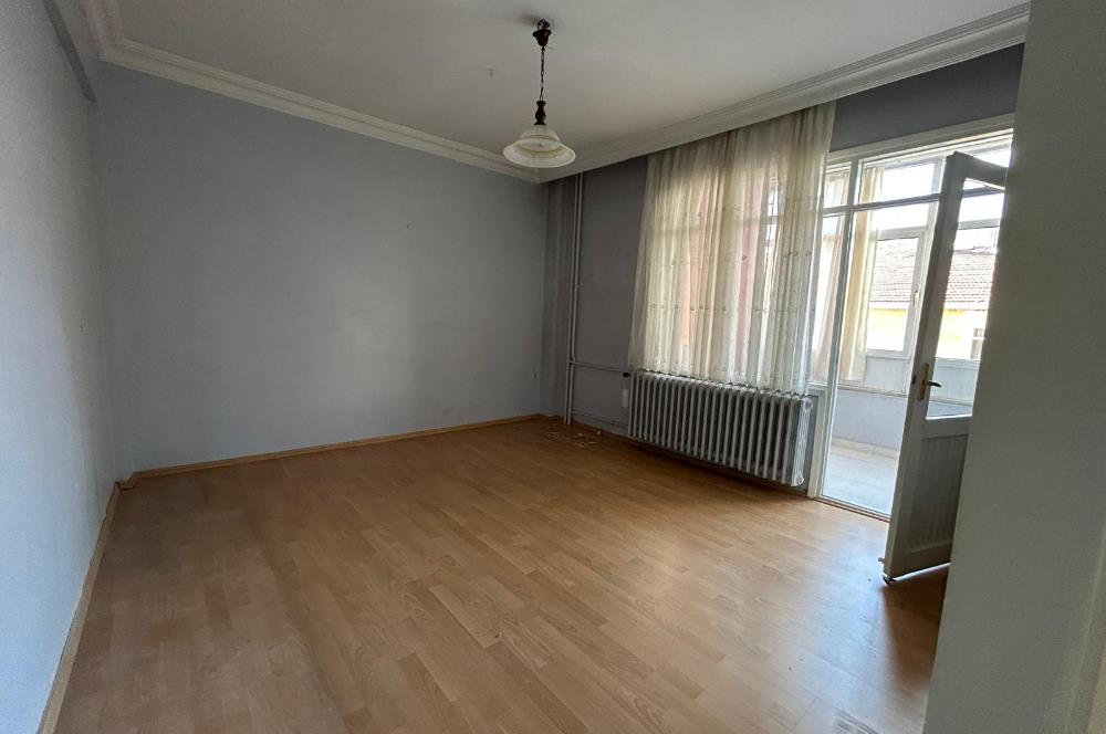 ŞENESENEVLER ARDIÇ SOKAK TA METROYA YAKIN 3+1 KİRALIK DAİRE