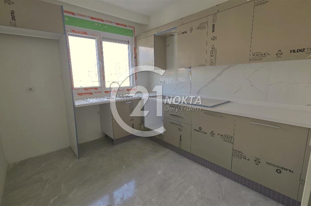 ERENKÖY ETHEMEFENDİ CAD. YAKIN SIFIR 3+1 100 M2 