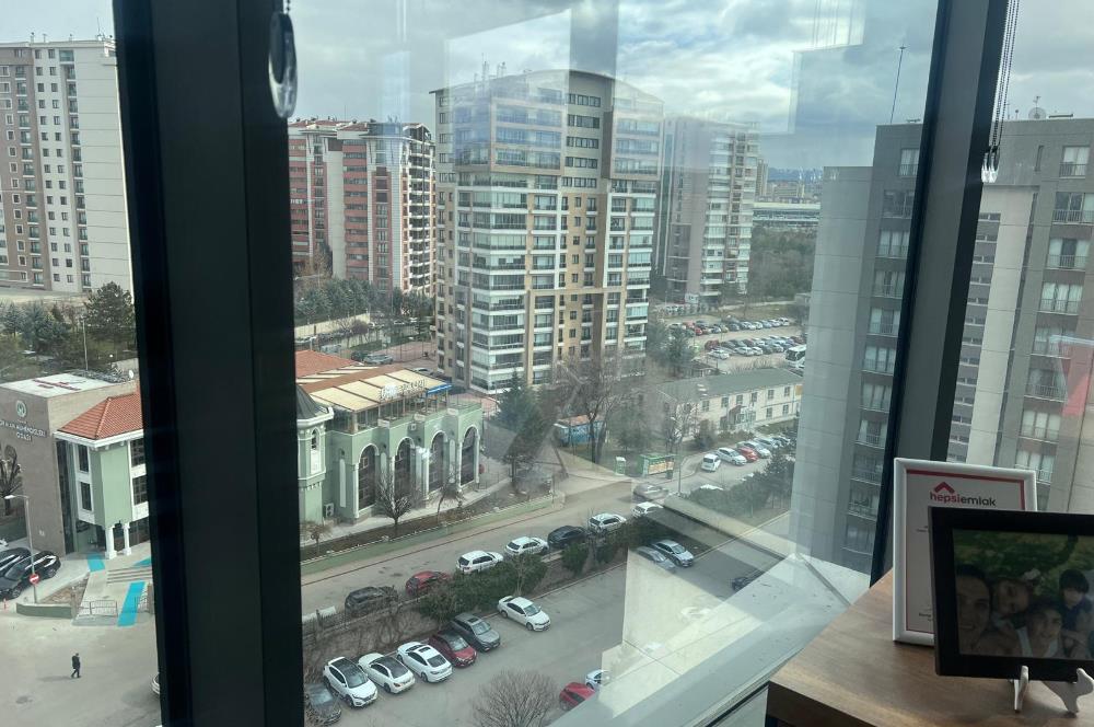 MOMENT BEŞTEPE DE 94 NET M2 KİRALIK OFİS